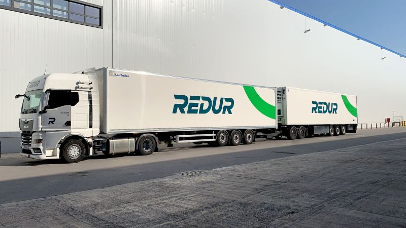 Redur incorpora dos duotrailers para su ruta entre Madrid y Barcelona