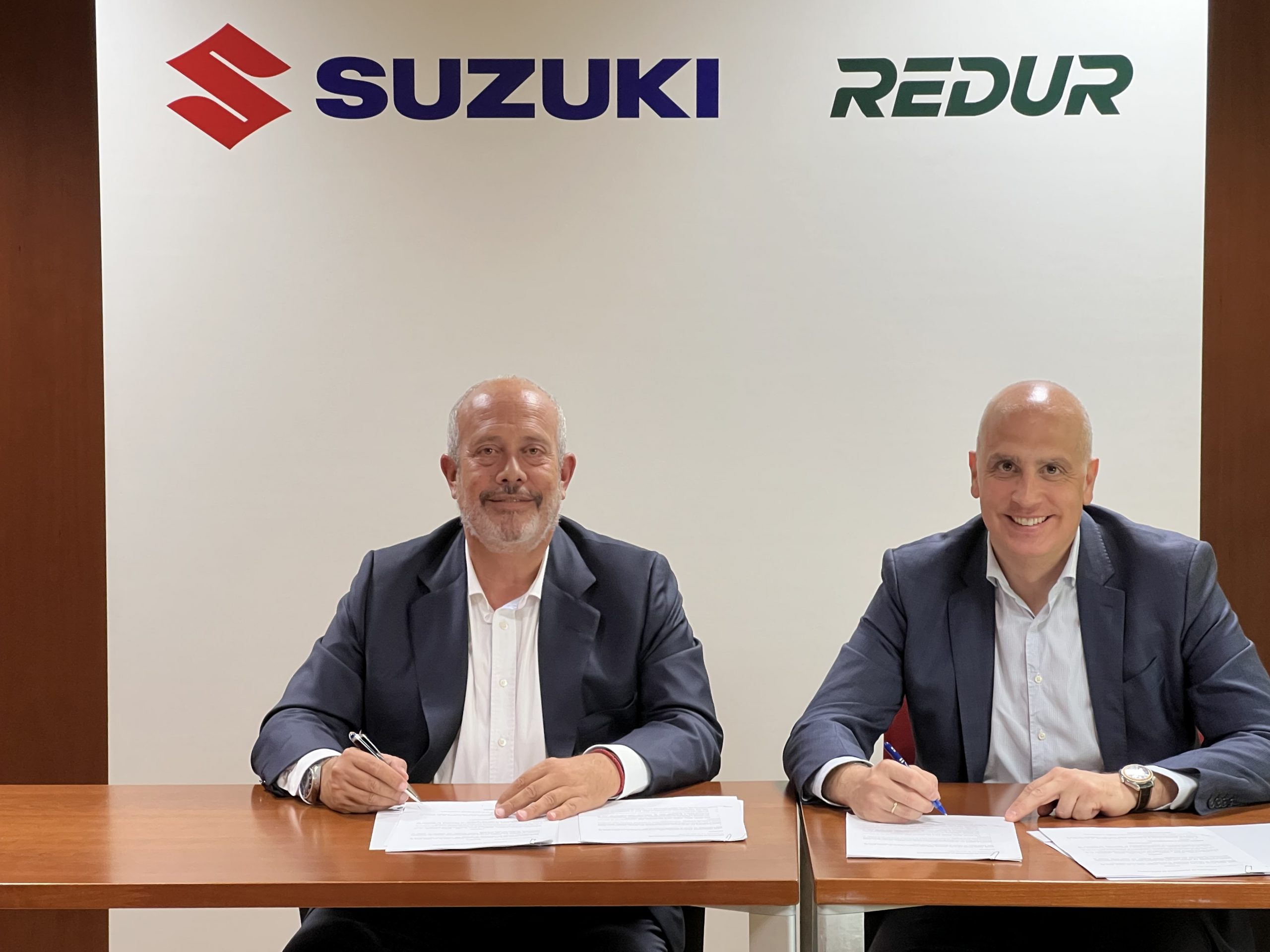 Suzuki Ibérica y el grupo REDUR extienden un contrato de colaboración que cumple 20 años